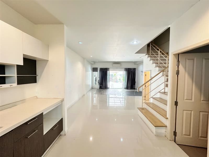 มายโฮม รามอินทรา 8 ( My Home Ramintra 8 ), Bangkok, ถนนรามอินทรา, Anusaowari, Bang Khen, Bangkok, 3 Bedrooms, 120 sqm, Townhouse For Sale, by คุณ อาทิตยา พรมชัยชนะ (พลู), 500331570 - DDproperty.com