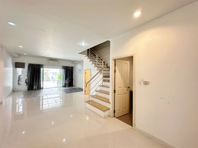 มายโฮม รามอินทรา 8 ( My Home Ramintra 8 ), Bangkok, ถนนรามอินทรา, Anusaowari, Bang Khen, Bangkok, 3 Bedrooms, 120 sqm, Townhouse For Sale, by คุณ อาทิตยา พรมชัยชนะ (พลู), 500331570 - DDproperty.com