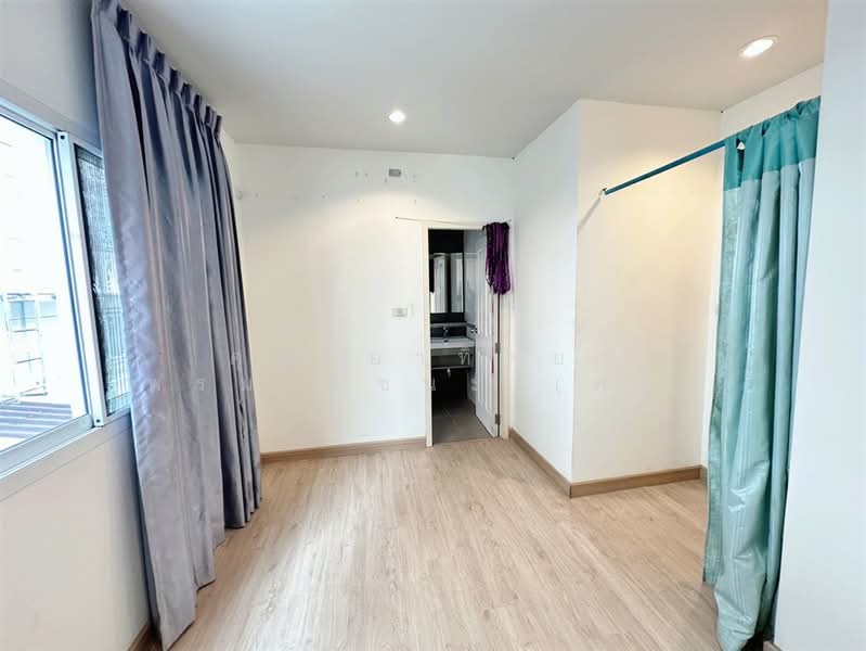 มายโฮม รามอินทรา 8 ( My Home Ramintra 8 ), กรุงเทพ, ถนนรามอินทรา, อนุสาวรีย์, บางเขน, กรุงเทพ, 120 ตร.ม., ทาวน์เฮ้าส์ ขาย, โดย คุณ อาทิตยา พรมชัยชนะ (พลู), 500331570 - DDproperty.com
