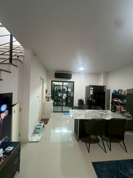 Baan Klang Muang Sukhumvit-Onnut : บ้านกลางเมือง สุขุมวิท อ่อนนุช, กรุงเทพ, Soi On Nut 70/1, ประเวศ, กรุงเทพ, 142 ตร.ม., ทาวน์เฮ้าส์ ขาย, โดย Nichapa Nuntapun, 500331572 - DDproperty.com