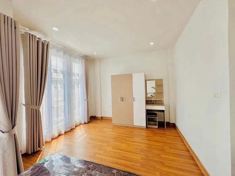 เดอะ เซ็นทรัลไลฟ์ สวนเสือ ศรีราชา, Chon Buri (Pattaya), Surasak, Si Racha, Chon Buri (Pattaya), 2 Bedrooms, 18 sqm, Townhouse For Sale, by A.T.A. Property, 500331599 - DDproperty.com