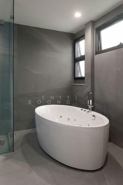 The Gentry Sukhumvit 101, Bangkok, Soi Sukhumvit 101, Sukhumvit Road, Bang Chak, Phra Khanong, Bangkok, 3 Bedrooms, 390 sqm, Single Detached House For Rent, by Thiti Boonchurn, 500331605 - DDproperty.com