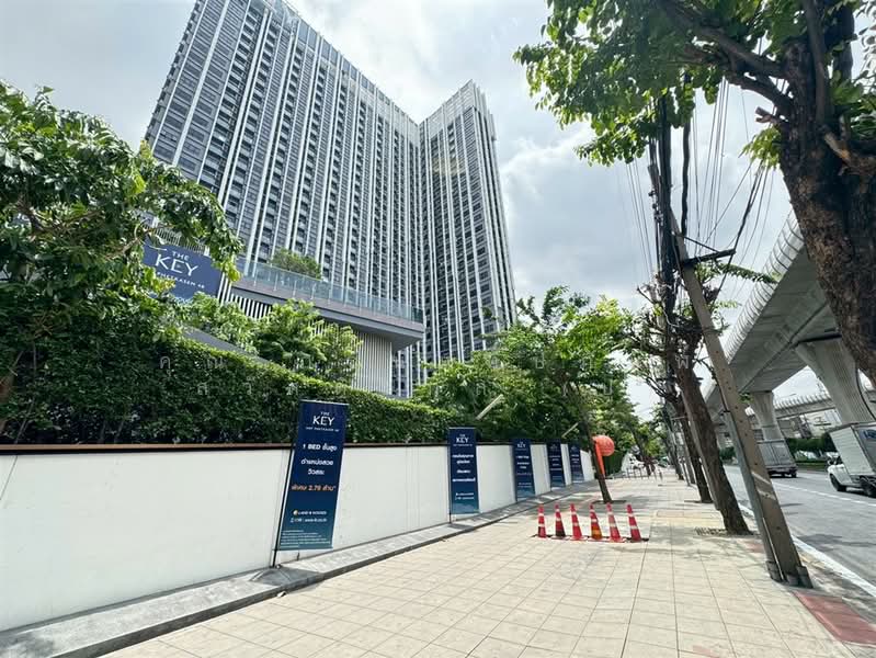 The Key MRT Phetkasem 48, Bangkok, 222 Phet Kasem Road, Bang Wa, Phasi Charoen, Bangkok, 2 Bedrooms, 51 sqm, Condo For Sale, by คุณ ภรนันท์ปภัษฬ์ สวัสดิยกุล (ปู), 500331608 - DDproperty.com