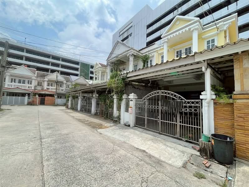 Evergreen Ville Bangna-Trad, Bangkok, 561 Bang Na-Trat 46, Bang Na, Bangkok, 2 Bedrooms, 100 sqm, Townhouse For Sale, by คุณ เขมจิรา ภูวภาณุภรณ์ (เป้), 500331619 - DDproperty.com
