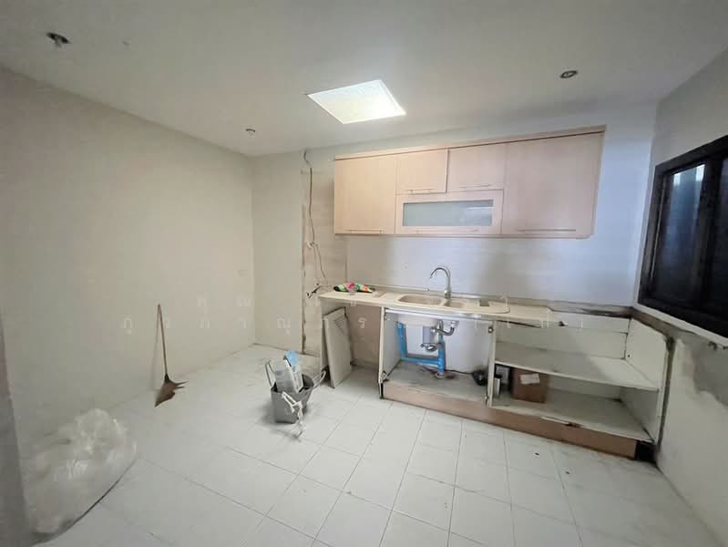 Evergreen Ville Bangna-Trad, Bangkok, 561 Bang Na-Trat 46, Bang Na, Bangkok, 2 Bedrooms, 100 sqm, Townhouse For Sale, by คุณ เขมจิรา ภูวภาณุภรณ์ (เป้), 500331619 - DDproperty.com