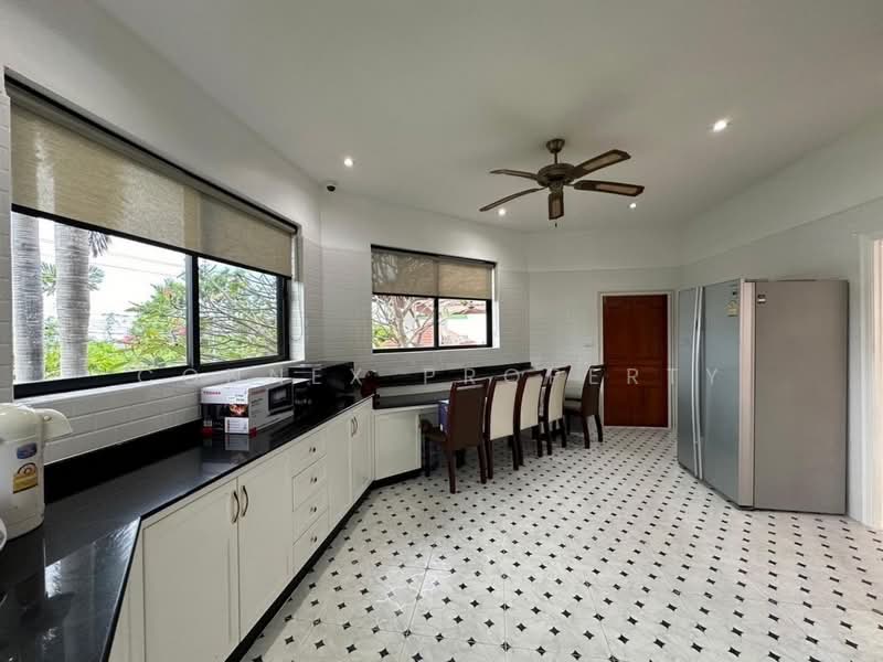 Paradise Villa 1 & 2, Chon Buri (Pattaya), Nong Pru, Bang Lamung (Pattaya), Chon Buri (Pattaya), 4 Bedrooms, 500 sqm, Villa For Sale, by Connex Property, 500331670 - DDproperty.com