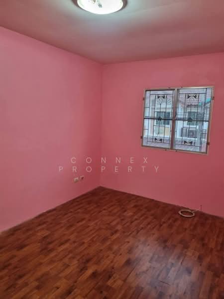 Pruksa Ville 10 Petchkasem-Phutthamonthon Sai 4, Nakhon Pathom, Soi Krathum Lom 19, Phutthamonthon Sai 4 Road, Krathum Lom, Sam Phran, Nakhon Pathom, 4 Bedrooms, 110 sqm, Townhouse For Sale, by Connex Property, 500331679 - DDproperty.com