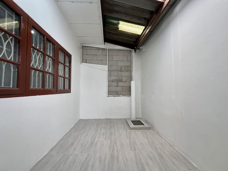 Moobaan Sena Villa 84 : หมู่บ้าน เสนาวิลล่า 84, กรุงเทพ, คลองจั่น, บางกะปิ, กรุงเทพ, 100 ตร.ม., ทาวน์เฮ้าส์ ขาย, โดย Connex Property, 500331684 - DDproperty.com