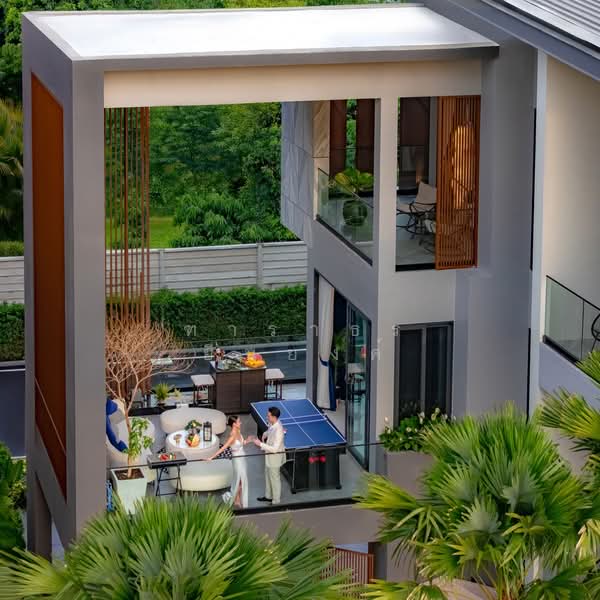 3-story luxury villa in Pattaya, Chon Buri (Pattaya), ทุ่งกลม ตาลหมัน, Nong Pru, Bang Lamung (Pattaya), Chon Buri (Pattaya), 5 Bedrooms, 652 sqm, Villa For Sale, by Tharathorn Yuenyong, 500331720 - DDproperty.com