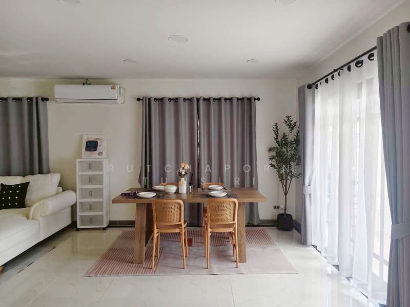 บ้านให้เช่า – ใกล้ตลาดเจริญเจริญ เพียง 10 นาที ค่าเช่า 20,000 บาท / เดือน รหัสทรัพย์ : No.13H715, เชียงใหม่, ต้นเปา, สันกำแพง, เชียงใหม่, 150 ตร.ม., บ้านเดี่ยว ให้เช่า, โดย Rutchaporn Tunsiri, 500331721 - DDproperty.com