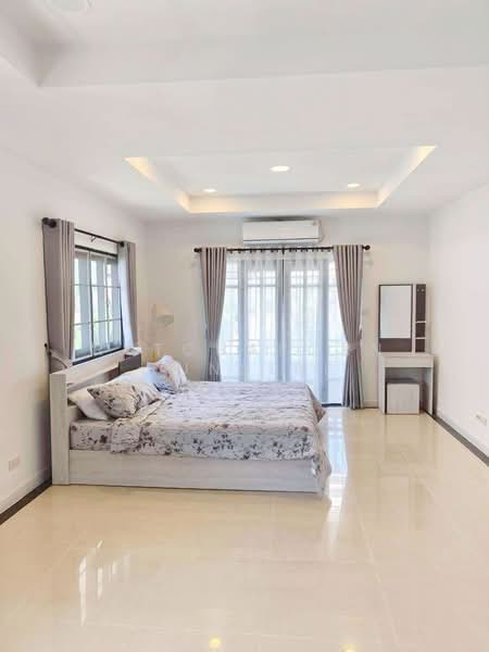บ้านให้เช่า – ใกล้ตลาดเจริญเจริญ เพียง 10 นาที ค่าเช่า 20,000 บาท / เดือน รหัสทรัพย์ : No.13H715, Chiang Mai, San Ton Pao, San Kamphaeng, Chiang Mai, 3 Bedrooms, 150 sqm, Single Detached House For Rent, by Rutchaporn Tunsiri, 500331721 - DDproperty.com