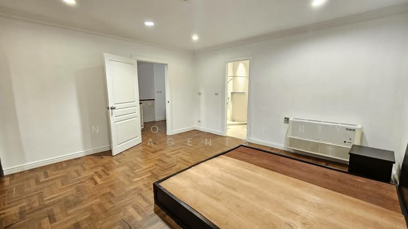Baan Sawasdee, Bangkok, 42-1 Soi Sukhumvit 31, Khlongtoei Nua, Watthana, Bangkok, 3 Bedrooms, 278 sqm, Condo For Rent, by BANGKOK PROPERTY AGENTS, 500331735 - DDproperty.com