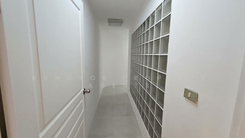 Baan Sawasdee, Bangkok, 42-1 Soi Sukhumvit 31, Khlongtoei Nua, Watthana, Bangkok, 3 Bedrooms, 278 sqm, Condo For Rent, by BANGKOK PROPERTY AGENTS, 500331735 - DDproperty.com