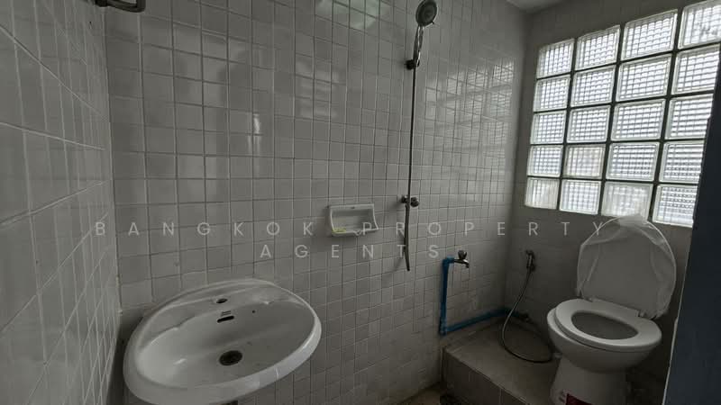 Baan Sawasdee, Bangkok, 42-1 Soi Sukhumvit 31, Khlongtoei Nua, Watthana, Bangkok, 3 Bedrooms, 278 sqm, Condo For Rent, by BANGKOK PROPERTY AGENTS, 500331735 - DDproperty.com