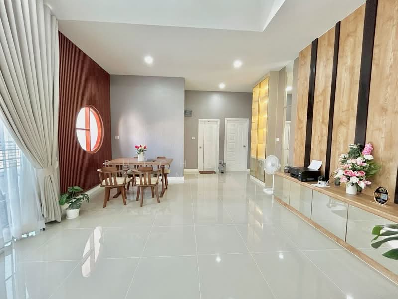 บ้านให้เช่า – ใกล้โรงเรียนคริสเตียนเยอรมันเชียงใหม่ เพียง 5 นาที ค่าเช่า 18,000 บาท /เดือน No.15H865, Chiang Mai, Tha Wang Tal, Saraphi, Chiang Mai, 3 Bedrooms, 110 sqm, Single Detached House For Rent, by Rutchaporn Tunsiri, 500331744 - DDproperty.com
