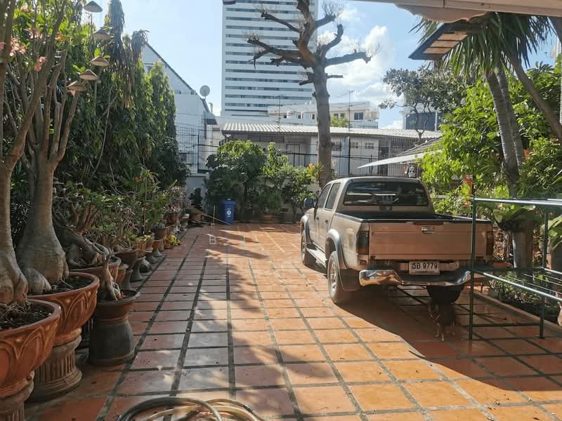 Premium Single House in Bang Sue District, Bangkok, Bang Sue, Bangkok, 2 Bedrooms, 150 sqm, Single Detached House For Sale, by ฺ๋BJ บีเจ, 500331760 - DDproperty.com