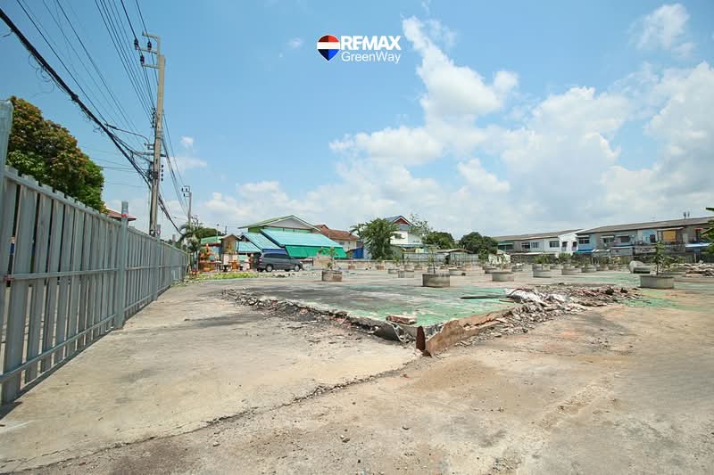 Land for sale in Nong Khaem Bangkok located on Liab Khlong Phasi Charoen North Road Soi 20/2, Bangkok, ถนนเลียบคลองฝั่งเหนือ 20/2, Nong Kham, Nong Khaem, Bangkok, , 3,000 sqm, Warehouse/Factory For Sale, by Poonyawee Puthong, 500331768 - ที่ดิน หนองแขม เพชรเกษม เกือบ2 ไร่ ถูก - DDproperty.com