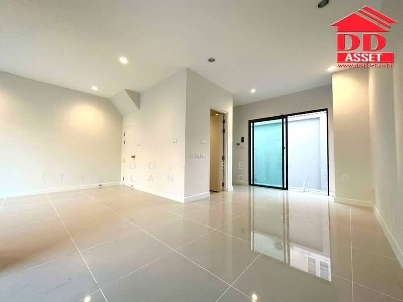 V Compound Bangna-Srinakarin, Samut Prakan, Bang Kaeo, Bang Plee, Samut Prakan, 2 Bedrooms, 24 sqm, Single Detached House For Rent, by DD Asset (Thailand) Co.,Ltd, 500331787 - DDproperty.com