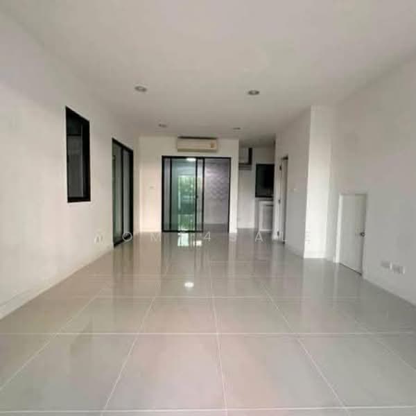 Baan Klang Muang Nawamin 42 : บ้านกลางเมือง นวมินทร์ 42, กรุงเทพ, ซอยนวมินทร์ 42 ถนนนวมินทร์, คลองกุ่ม, บึงกุ่ม, กรุงเทพ, 150 ตร.ม., ทาวน์เฮ้าส์ ขาย, โดย Home4sale, 500331858 - DDproperty.com