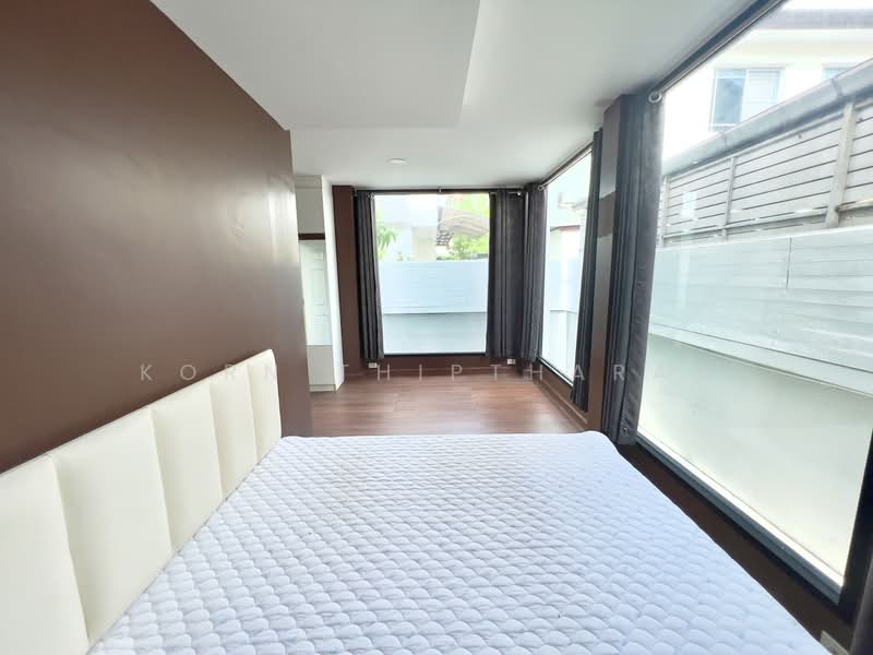 Manthana Wongwaen-Theparak, Samut Prakan, Thepharak Road, Bangphli Yai, Bang Plee, Samut Prakan, 4 Bedrooms, 240 sqm, Single Detached House For Sale, by Korn Thiptharat, 500331878 - DDproperty.com