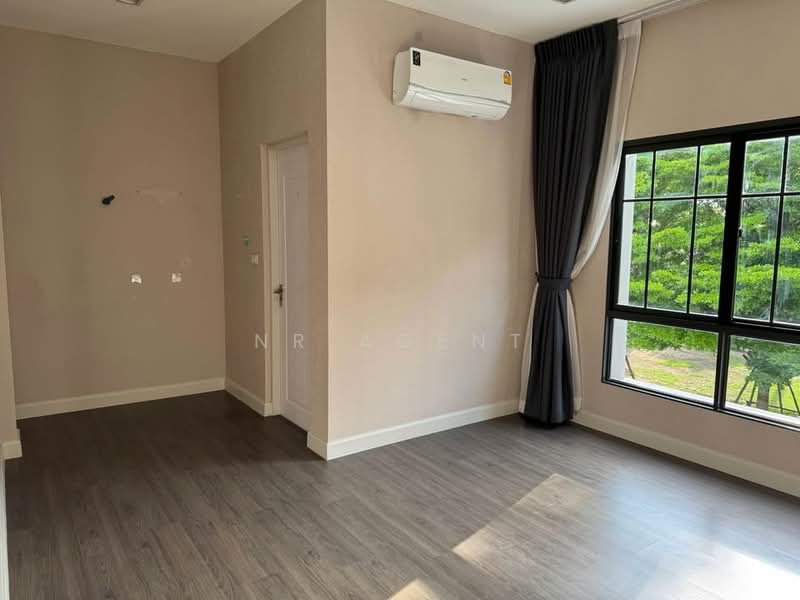 Bangkok Boulevard Sathorn-Pinklao 2, Nonthaburi, Bang Kruai-Chong Thanom Road, Mahasawat, Bang Kruai, Nonthaburi, 4 Bedrooms, 248 sqm, Single Detached House For Rent, by NR AGENT, 500331937 - DDproperty.com