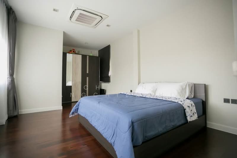 The Gentry Ekamai-Ladprao, Bangkok, 90 Soi Ladprao 94, Phlapphla, Wang Thonglang, Bangkok, 4 Bedrooms, 380 sqm, Single Detached House For Rent, by Chanon Phangchienghien, 500331941 - DDproperty.com