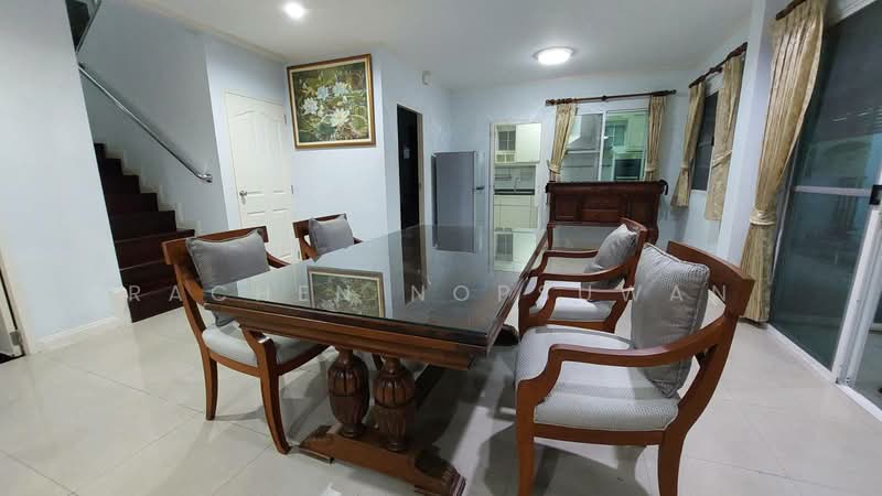 Sammakon Ramkhamhaeng, Bangkok, Ramkhamhaeng Road, Saphan Sung, Bangkok, 4 Bedrooms, 200 sqm, Single Detached House For Rent, by Rachen Nopsuwan, 500331949 - DDproperty.com