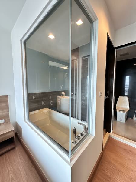 Rhythm Sathorn, Bangkok, 141 Soi Sathorn 21, Yan Nawa, Sathon, Bangkok, 1 Bedroom, 44 sqm, Condo For Rent, by Ketjuthatip Ketsiri, 500331960 - DDproperty.com