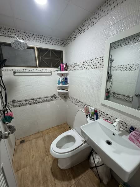 Maneeya 2 Sai Ma, Nonthaburi, Sai Ma, Muang Nonthaburi, Nonthaburi, 5 Bedrooms, 200 sqm, Single Detached House For Sale, by Sumate Sittiwongwanich, 500331961 - DDproperty.com