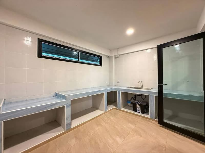 หมู่บ้านรื่นฤดี, กรุงเทพ, มีนบุรี, กรุงเทพ, 170 ตร.ม., ทาวน์เฮ้าส์ ขาย, โดย NR AGENT, 500331970 - DDproperty.com