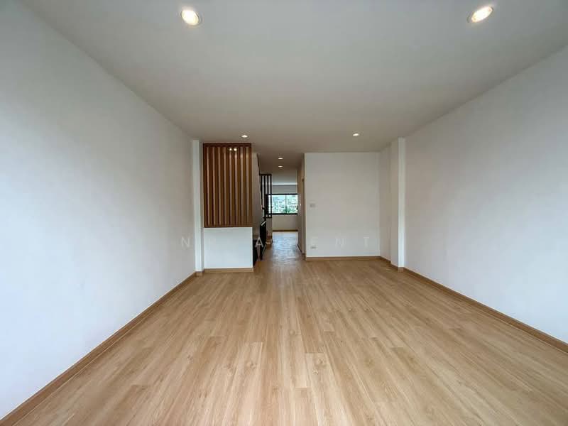 หมู่บ้านรื่นฤดี, กรุงเทพ, มีนบุรี, กรุงเทพ, 170 ตร.ม., ทาวน์เฮ้าส์ ขาย, โดย NR AGENT, 500331970 - DDproperty.com