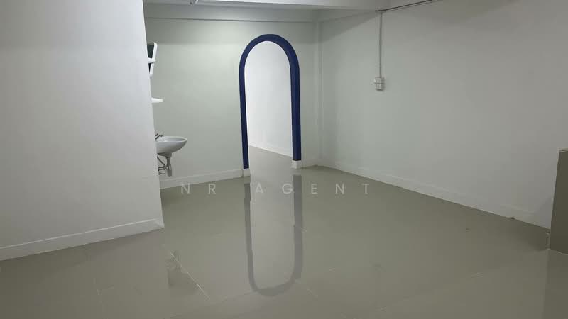 ทาวน์เฮาส์ จรัญสนิทวงศ์23, Bangkok, Bang Khun Sri, Bangkok Noi, Bangkok, 2 Bedrooms, 100 sqm, Townhouse For Sale, by NR AGENT, 500331976 - DDproperty.com