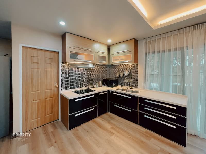 Pool Villa ให้เช่า – ใกล้มีโชคพลาซ่า เพียง 5 นาที ค่าเช่า 55,000 บาท / เดือน รหัสทรัพย์ : No.5P007, Chiang Mai, Nong Chom, San Sai, Chiang Mai, 5 Bedrooms, 370 sqm, Single Detached House For Rent, by Rutchaporn Tunsiri, 500332007 - DDproperty.com