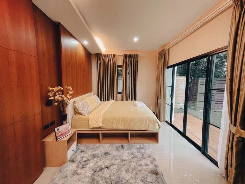 Pool Villa ให้เช่า – ใกล้มีโชคพลาซ่า เพียง 5 นาที ค่าเช่า 55,000 บาท / เดือน รหัสทรัพย์ : No.5P007, Chiang Mai, Nong Chom, San Sai, Chiang Mai, 5 Bedrooms, 370 sqm, Single Detached House For Rent, by Rutchaporn Tunsiri, 500332007 - DDproperty.com