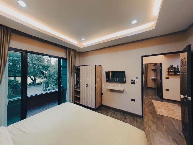 Pool Villa ให้เช่า – ใกล้มีโชคพลาซ่า เพียง 5 นาที ค่าเช่า 55,000 บาท / เดือน รหัสทรัพย์ : No.5P007, Chiang Mai, Nong Chom, San Sai, Chiang Mai, 5 Bedrooms, 370 sqm, Single Detached House For Rent, by Rutchaporn Tunsiri, 500332007 - DDproperty.com