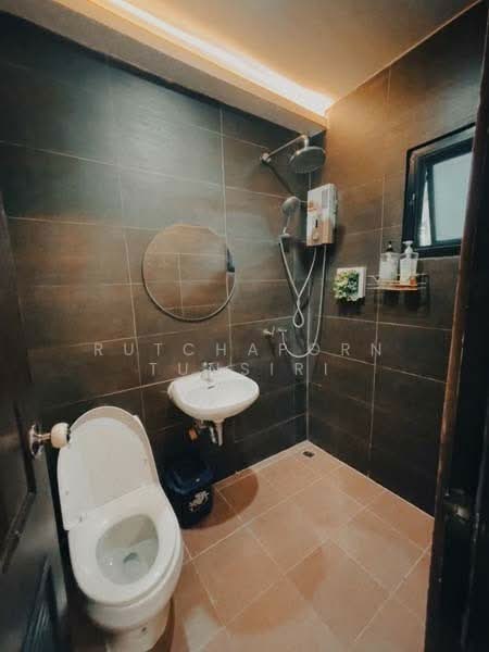Pool Villa ให้เช่า – ใกล้มีโชคพลาซ่า เพียง 5 นาที ค่าเช่า 55,000 บาท / เดือน รหัสทรัพย์ : No.5P007, Chiang Mai, Nong Chom, San Sai, Chiang Mai, 5 Bedrooms, 370 sqm, Single Detached House For Rent, by Rutchaporn Tunsiri, 500332007 - DDproperty.com