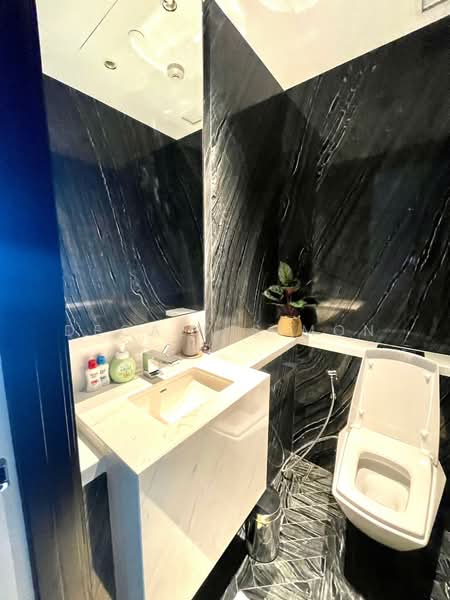Four Seasons Private Residences, Bangkok, 300 Charoen Krung Road, Yan Nawa, Sathon, Bangkok, 2 Bedrooms, 115 sqm, Condo For Rent, by Decalf Simon, 500332018 - DDproperty.com