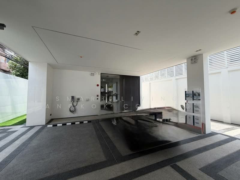 Yensabaidee Residence Paholyothin 11, Bangkok, Samsen Nai, Phaya Thai, Bangkok, 8 Bedrooms, 1,200 sqm, Townhouse For Sale, by Smart Living Bangkok Co.,Ltd., 500332027 - DDproperty.com