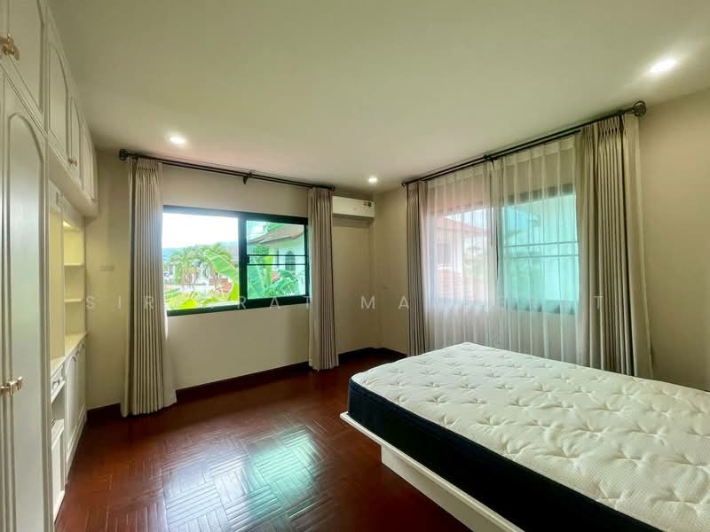 For rent: Newly renovated house near Ruamchok, NIS International School, Tonkla School, and Central, Chiang Mai, San Phi Sua, Muang Chiang Mai, Chiang Mai, 4 Bedrooms, 230 sqm, Single Detached House For Rent, by Sirinrat Maneerat, 500332031 - DDproperty.com