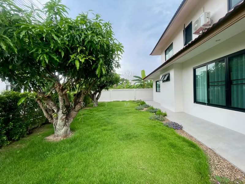 For rent: Newly renovated house near Ruamchok, NIS International School, Tonkla School, and Central, Chiang Mai, San Phi Sua, Muang Chiang Mai, Chiang Mai, 4 Bedrooms, 230 sqm, Single Detached House For Rent, by Sirinrat Maneerat, 500332031 - DDproperty.com