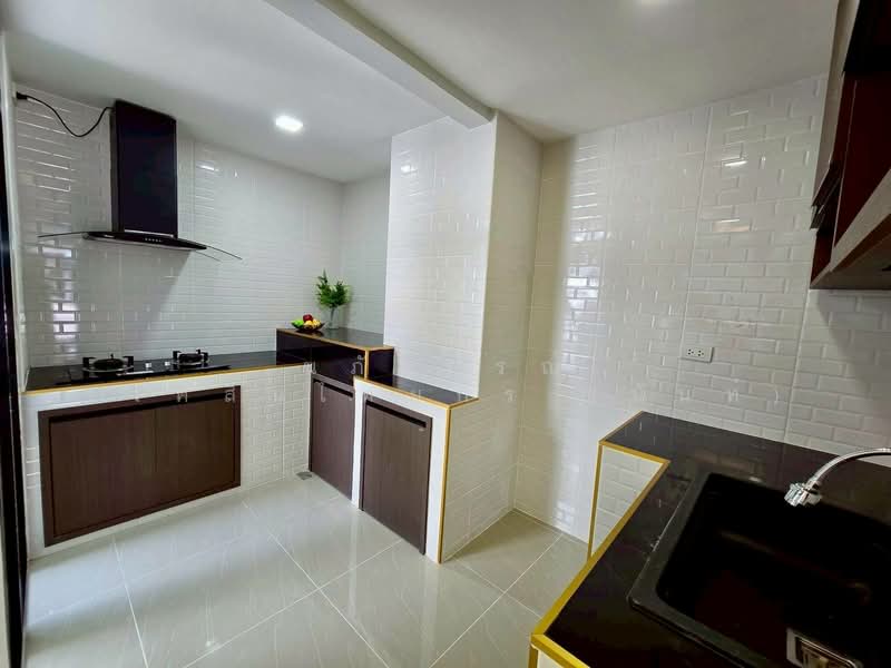 Areeya Daily Kaset-Nawamintr, Bangkok, Ladplakhao Road, Chorake Bua, Lat Phrao, Bangkok, 3 Bedrooms, 80 sqm, Townhouse For Sale, by นภัสศรณ์ วงศ์สินไทยกร (นันท์), 500332050 - DDproperty.com
