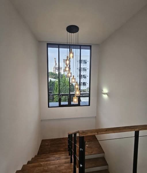 Near Port Sukhumvit 62, Bangkok, Bang Chak, Phra Khanong, Bangkok, 6 Bedrooms, 700 sqm, Single Detached House For Rent, by Eric ., 500332075 - DDproperty.com