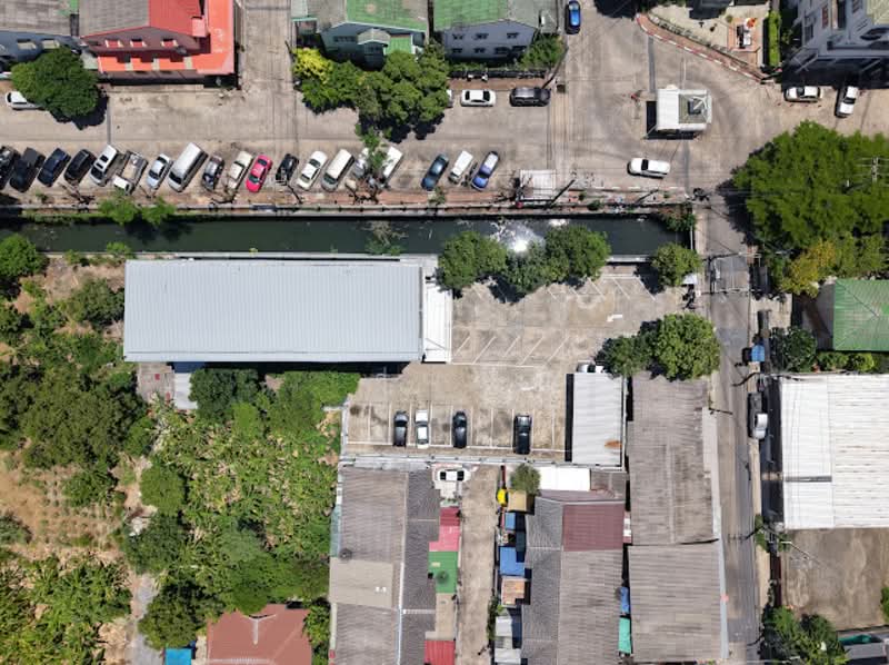 5-storey apartment building for sale with 37 rooms on 319 sq.wah, located in Soi Nawamin 143, Bangkok, นวมินทร์ 143, Nuan Chan, Bueng Kum, Bangkok, , 1,100 sqm, Shophouse For Sale, by คุณลี, 500332094 - DDproperty.com