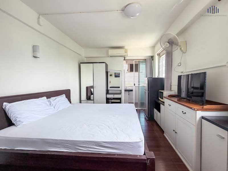 5-storey apartment building for sale with 37 rooms on 319 sq.wah, located in Soi Nawamin 143, Bangkok, นวมินทร์ 143, Nuan Chan, Bueng Kum, Bangkok, , 1,100 sqm, Shophouse For Sale, by คุณลี, 500332094 - DDproperty.com