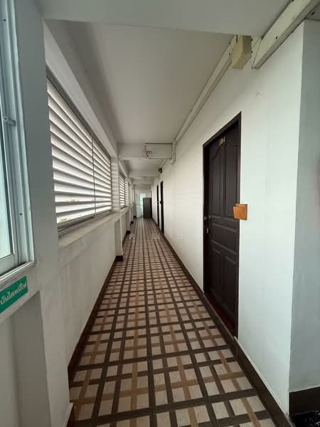 5-storey apartment building for sale with 37 rooms on 319 sq.wah, located in Soi Nawamin 143, Bangkok, นวมินทร์ 143, Nuan Chan, Bueng Kum, Bangkok, , 1,100 sqm, Shophouse For Sale, by คุณลี, 500332094 - DDproperty.com