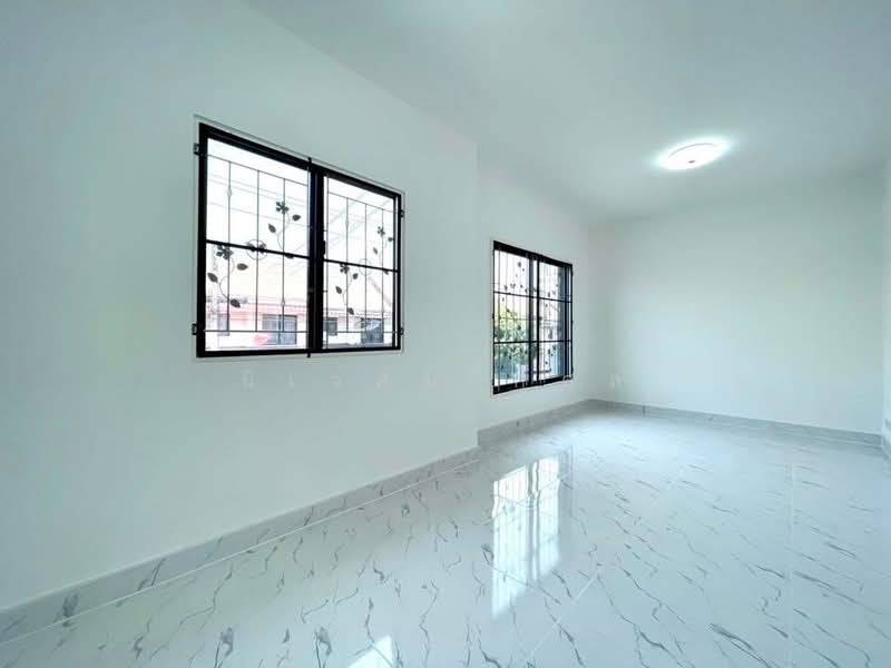 หมู่บ้านพฤกษา52/1 สะพานขาว นวนคร, Pathum Thani, พหลโยธิน, Khlong Nung, Khlong Luang, Pathum Thani, 3 Bedrooms, 78 sqm, Townhouse For Sale, by Niwet kusol, 500332110 - DDproperty.com