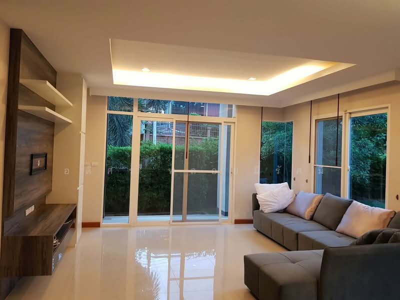 Laddarom Chaiyaphruk-Chaengwattana, Nonthaburi, Chaiyapruek Road, Khlong Phra Udom, Pak Kret, Nonthaburi, 4 Bedrooms, 240 sqm, Single Detached House For Rent, by Adisorn Ploymeerassamee, 500332117 - DDproperty.com