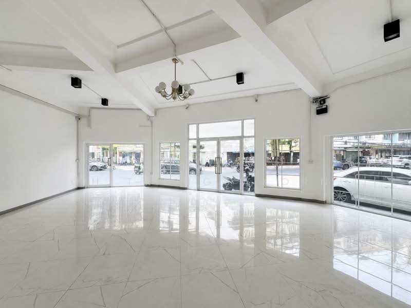 Corner Commercial Building for Rent – Yaowarat / Wongwian 22, Bangkok, Pom Prap, Pom Prap Sattru Phai, Bangkok, , 400 sqm, Shophouse For Rent, by Pudis Chitrungsakorn, 500332129 - DDproperty.com