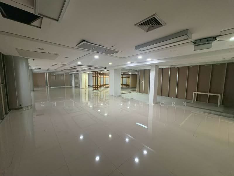 Retail Space for Rent – Phetchaburi / Asoke, Bangkok, Huai Khwang, Bangkok, , 328 sqm, Office Space For Rent, by Pudis Chitrungsakorn, 500332130 - DDproperty.com