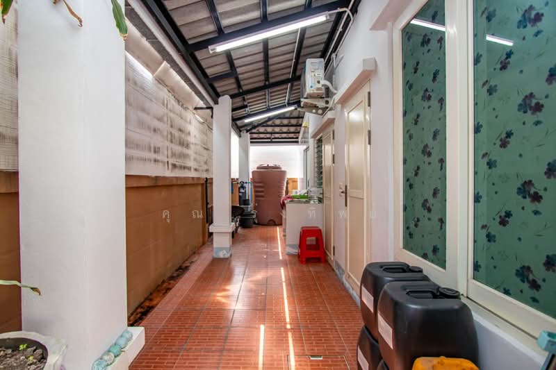Spacious House in San Kamphaeng, Chiang Mai, San Kamphaeng, Chiang Mai, 5 Bedrooms, 270 sqm, Single Detached House For Sale, by คุณ รุ่งทิพย์, 500332182 - DDproperty.com